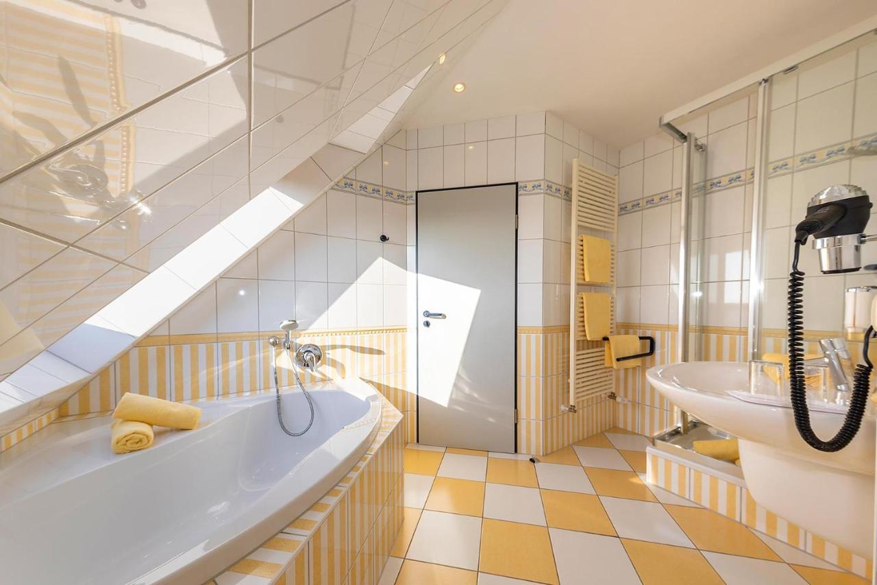 Duenenhotel Am Meer Rostock Extérieur photo